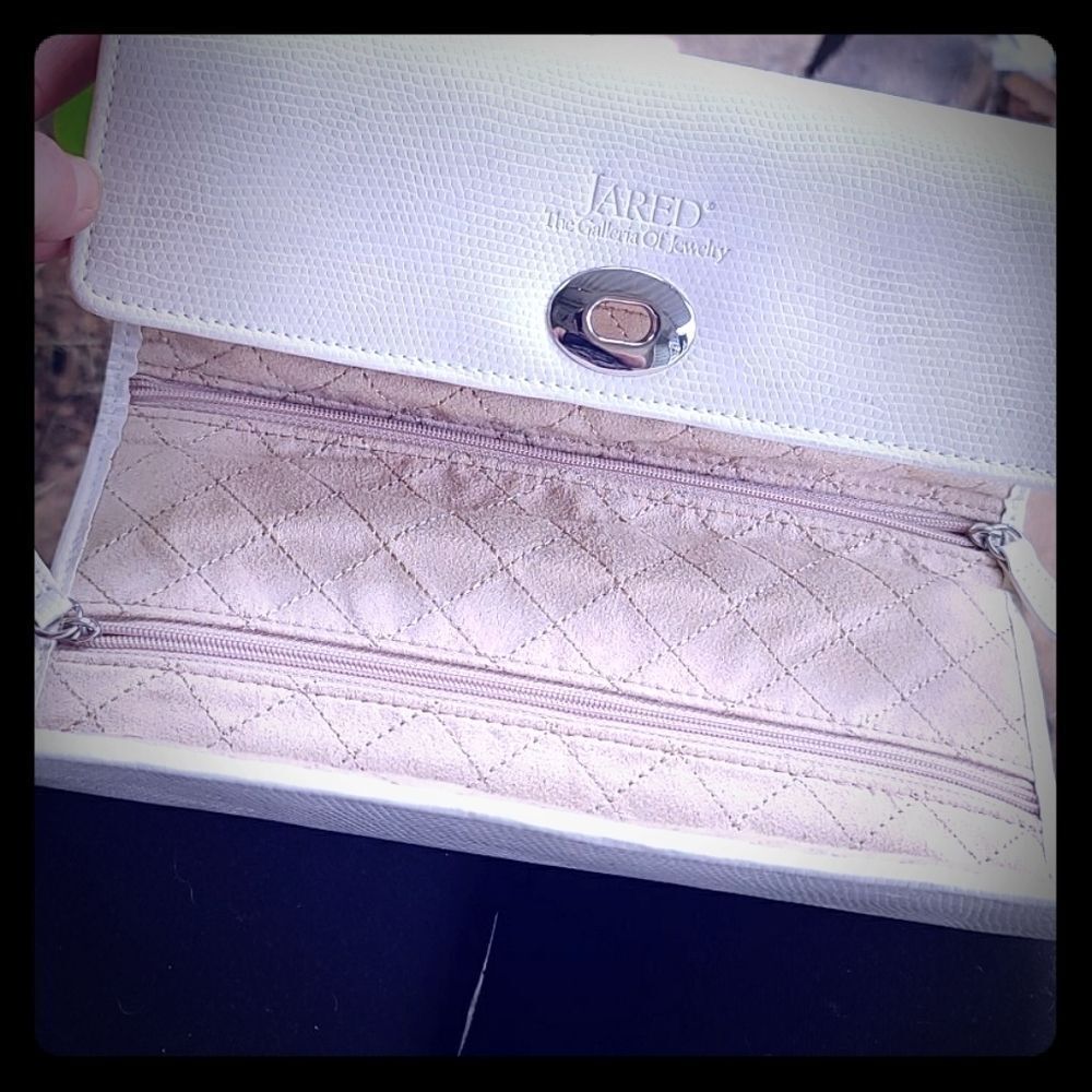 Jared White Folding Jewerly Organizer